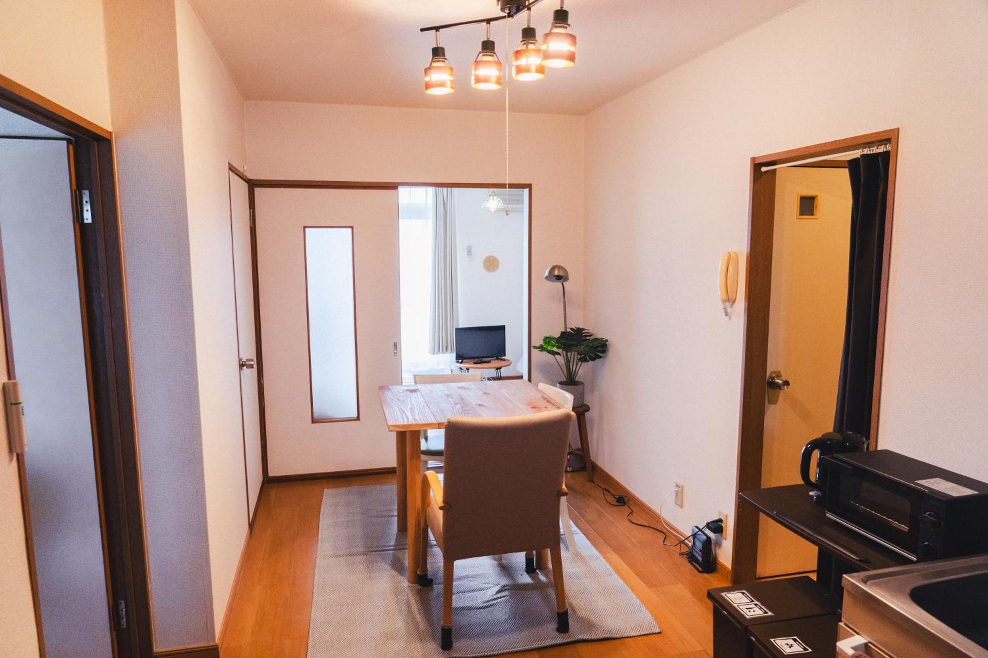 Apartment 寄道アパート203-2ベッドルーム1戸貸切-最大5名宿泊可-駐車場1台無料 *